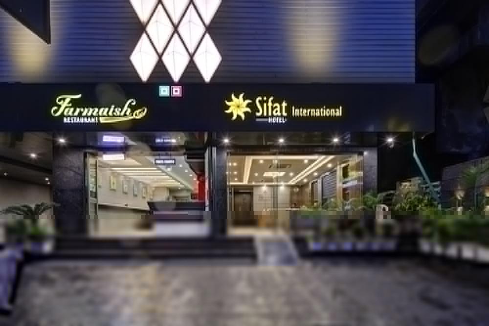 Hotel Sifat International Surat Exterior foto