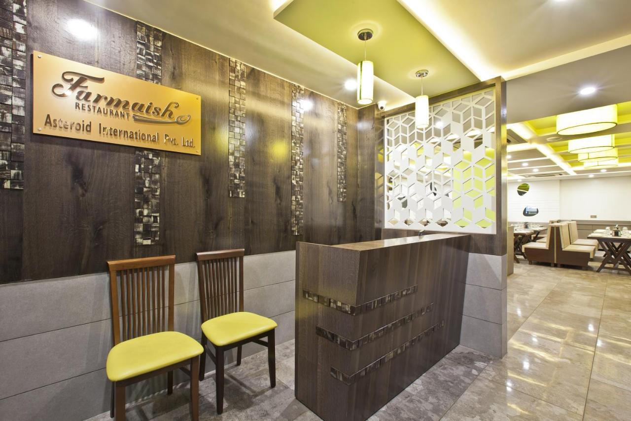 Hotel Sifat International Surat Exterior foto